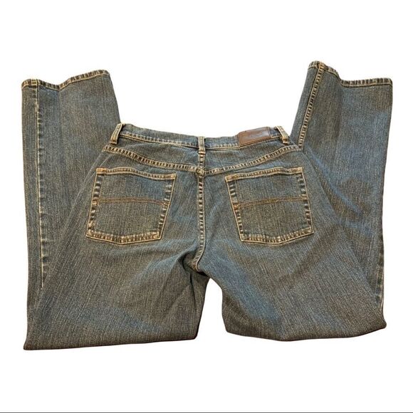 LL BEAN Classic Women’s Jeans Straight Leg 6 REG - Picture 1 of 5